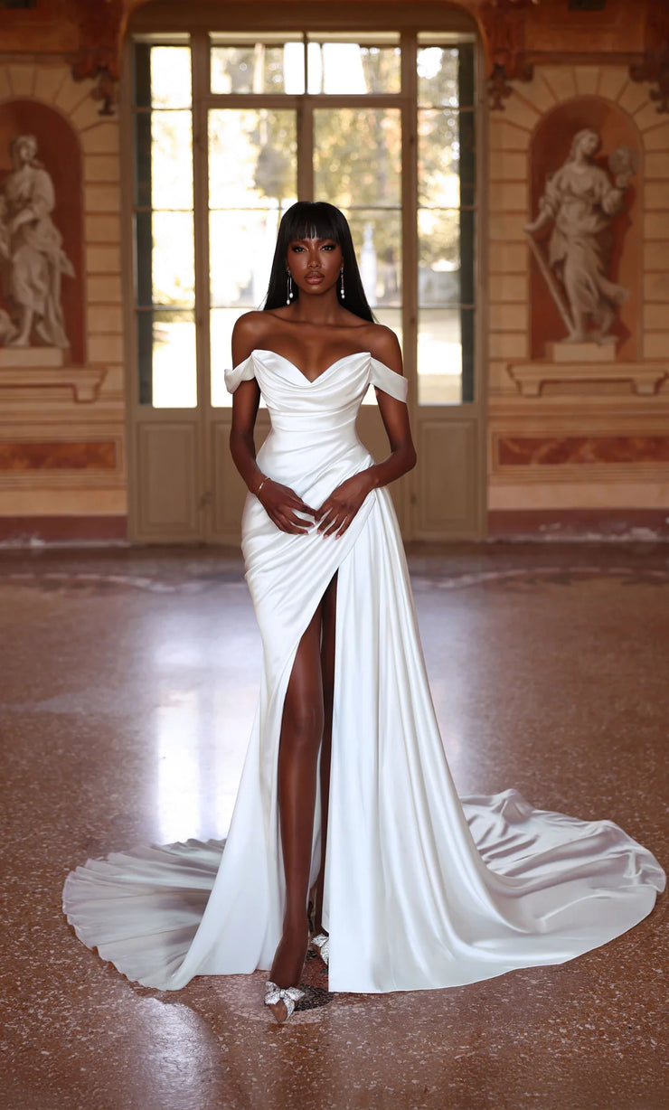 Satin Delilah Wedding Gown – Chicago Bridal Store Company Satin Delilah Wedding Gown – Chicago Bridal Store Company