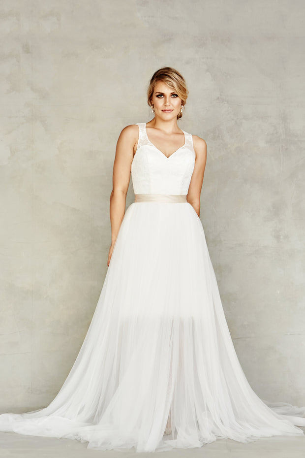 Dana Graham Style 4606  (In Store Only) - Chicago Bridal Store Company