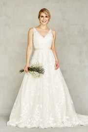Dana Graham Bridal Collection Style 4220 (In Store Only) - Chicago Bridal Store Company
