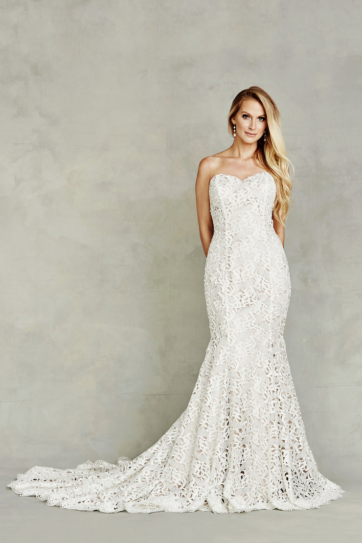 Dana Graham Bridal Collection Style 4223 ( (In Store Only) - Chicago Bridal Store Company