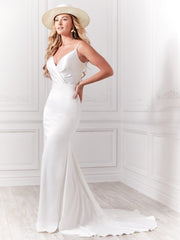 Fiona MicroWedding Destination Gown