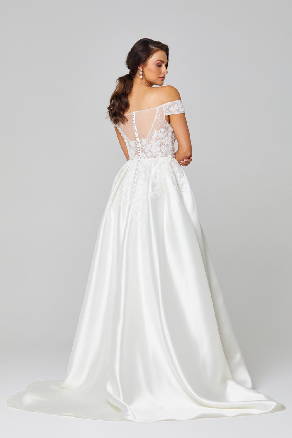 beach wedding dresses chicago Bohemian Tulle Lace A-line Off-the-Shoulder Beach Wedding Dresses, MW561